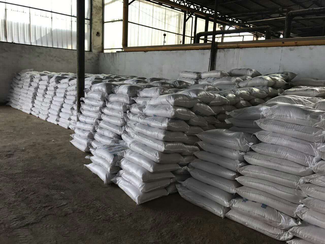 棕剛玉成品堆放倉(cāng)庫(kù)